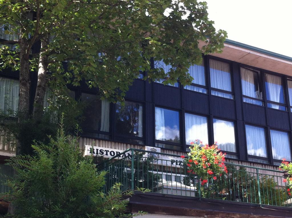 Affittacamere Lago Rotondo Mezzana  Exterior photo